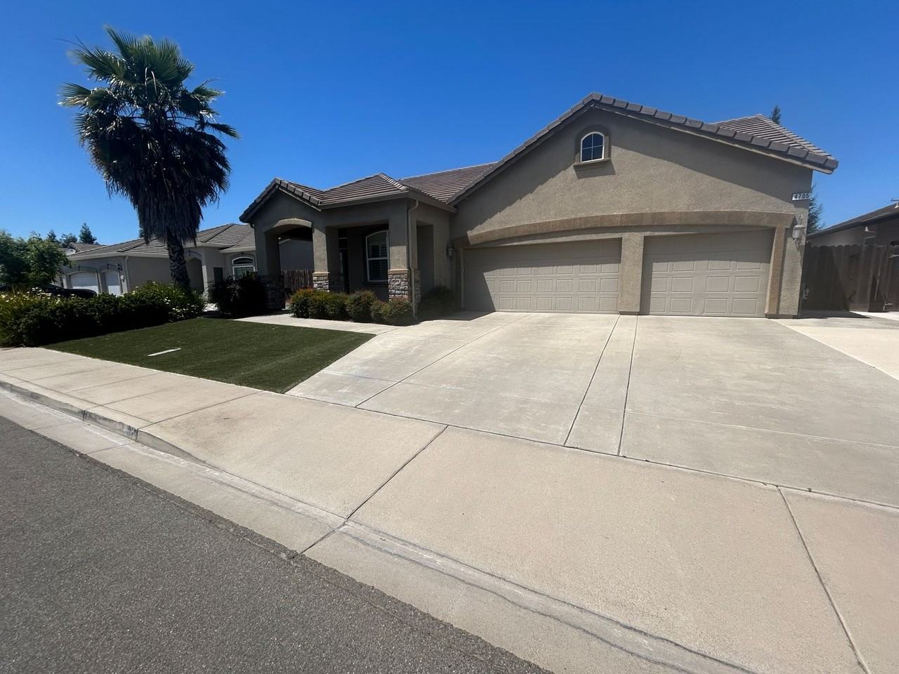 4705 Navaho Ct - Photo 2 of 3