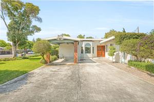 featured image of 3596 Louis Rd