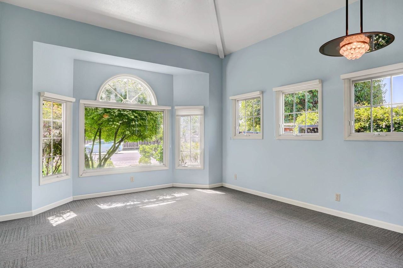 3596 Louis Rd - Photo 7 of 38