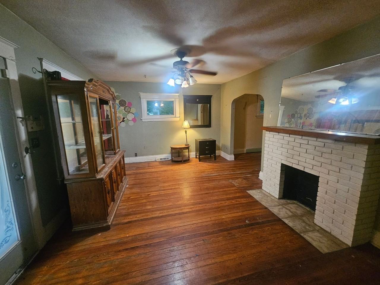 516 E Hudson St - Photo 3 of 22