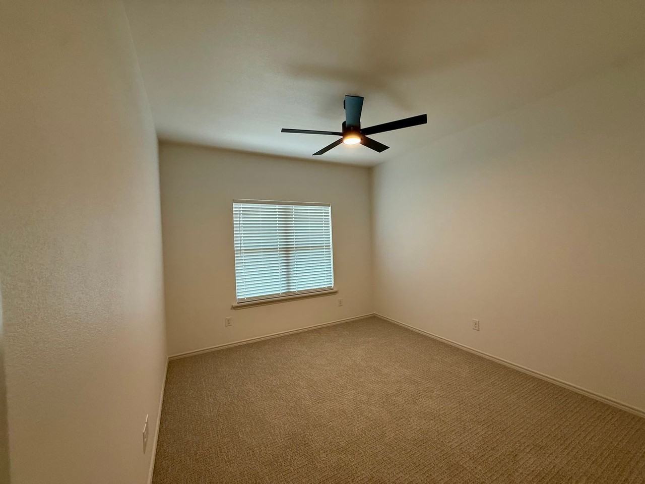 3618 119th St - Photo 2 of 19