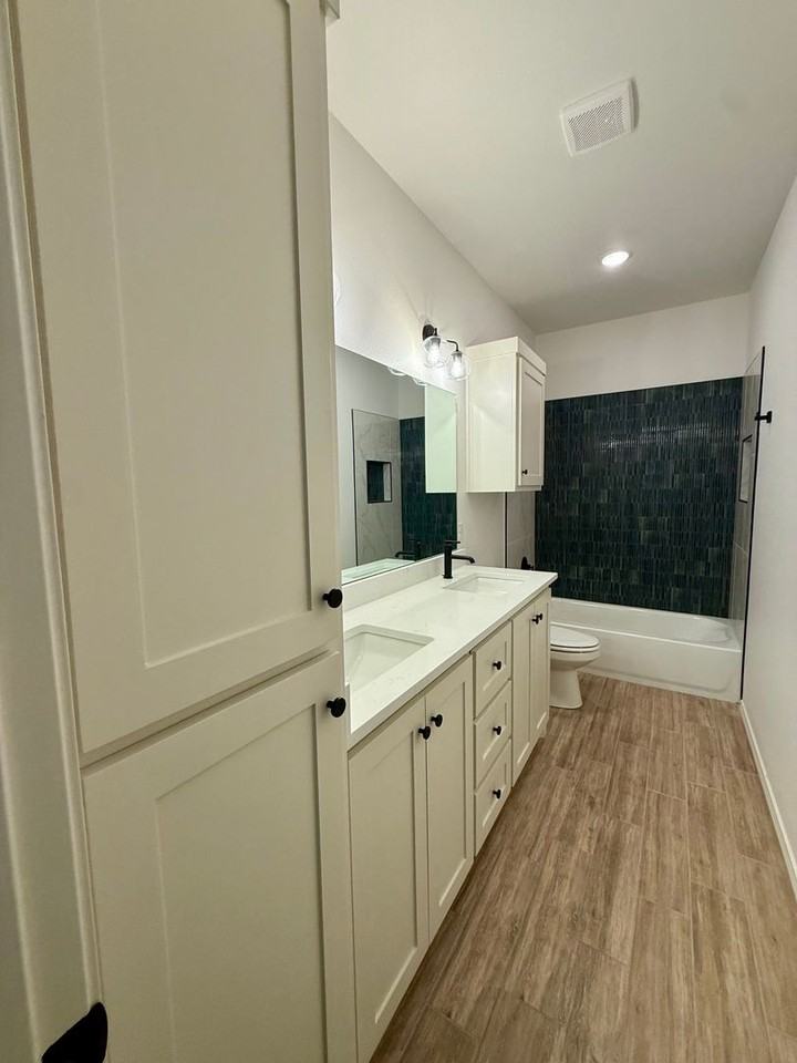 3618 119th St - Photo 3 of 19