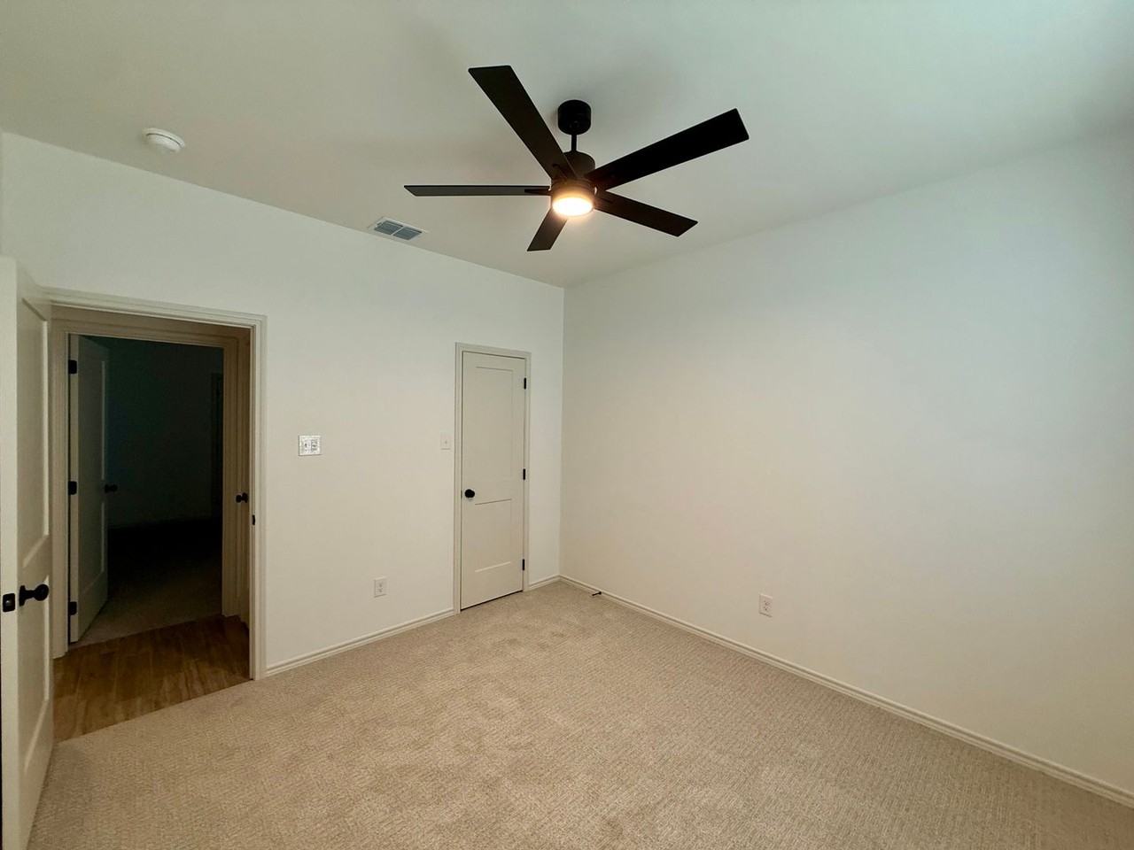 3618 119th St - Photo 7 of 19