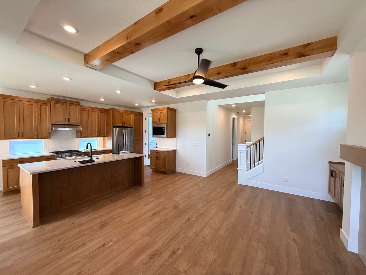 2451 N Villa Rd - Photo 3 of 26