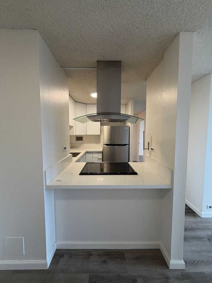 1535 Pensacola St #208 - Photo 2 of 13
