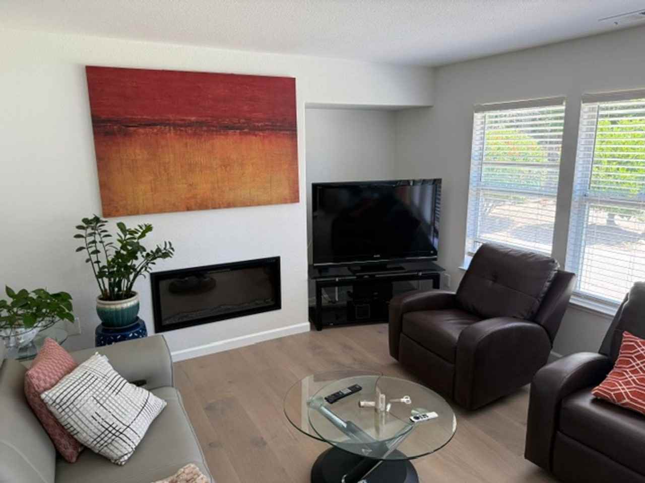 2311 Meadowlark Dr - Photo 2 of 12