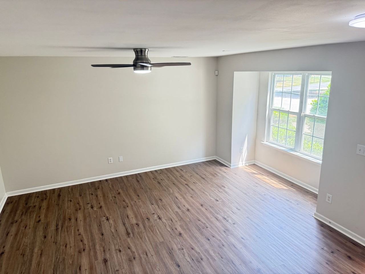 9123 Washam Potts Rd - Photo 7 of 24
