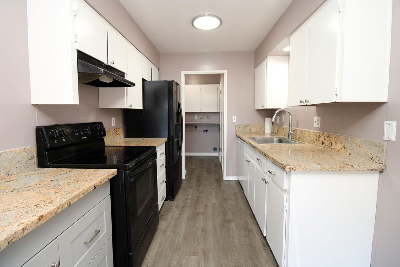 1120 Se Baseline St #1-4 - Photo 7 of 23