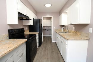 1120 Se Baseline St #1-4 - Photo 1 of 1