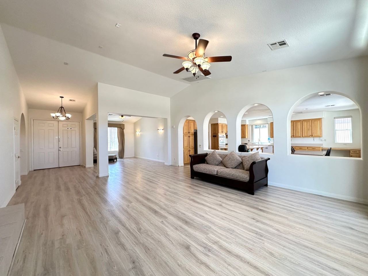 8228 Weeping Springs Ave - Photo 7 of 29