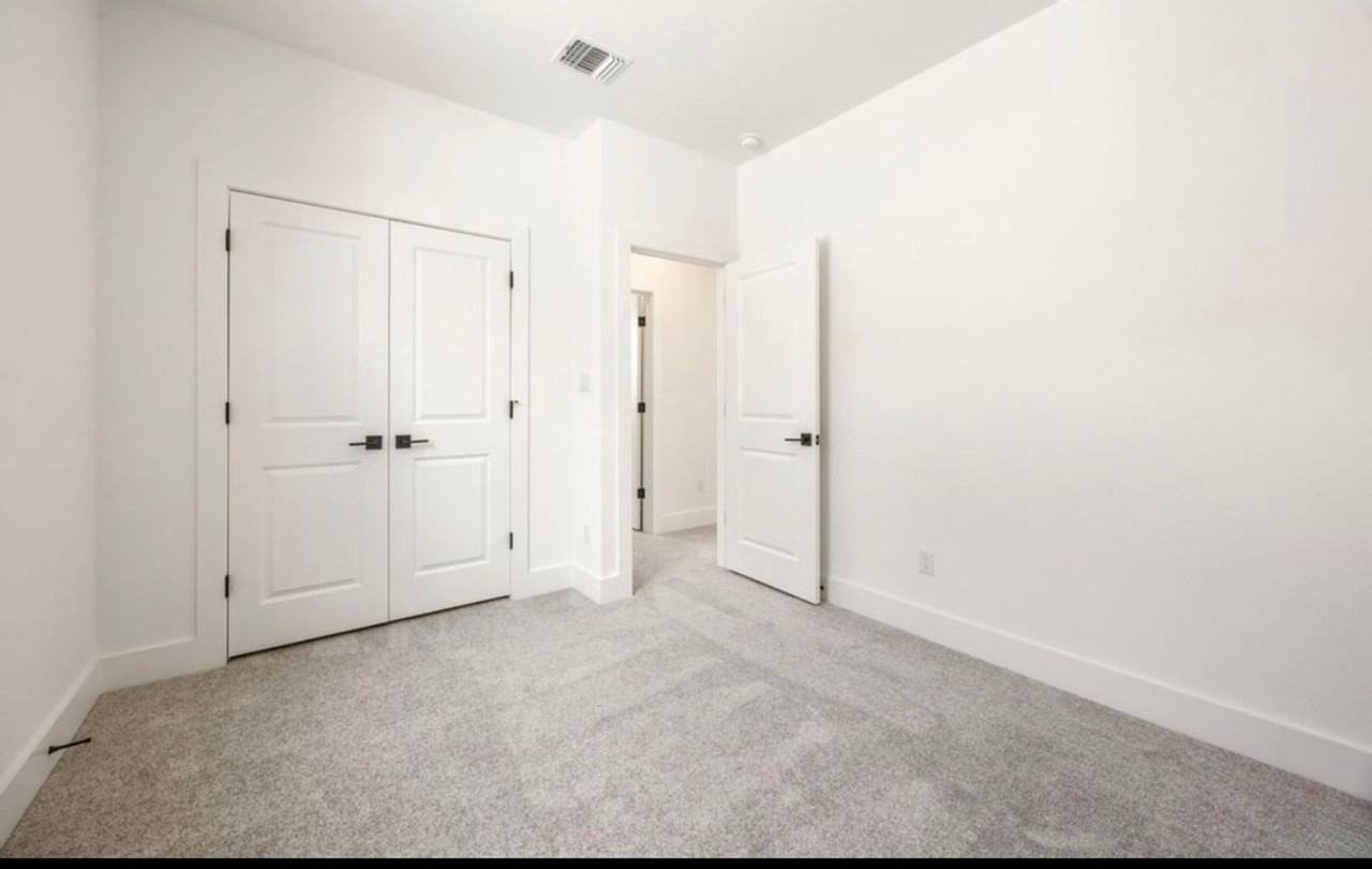 161 Sycamore Pines Ln - Photo 7 of 17