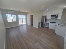 featured image of 257 E Edna Pl