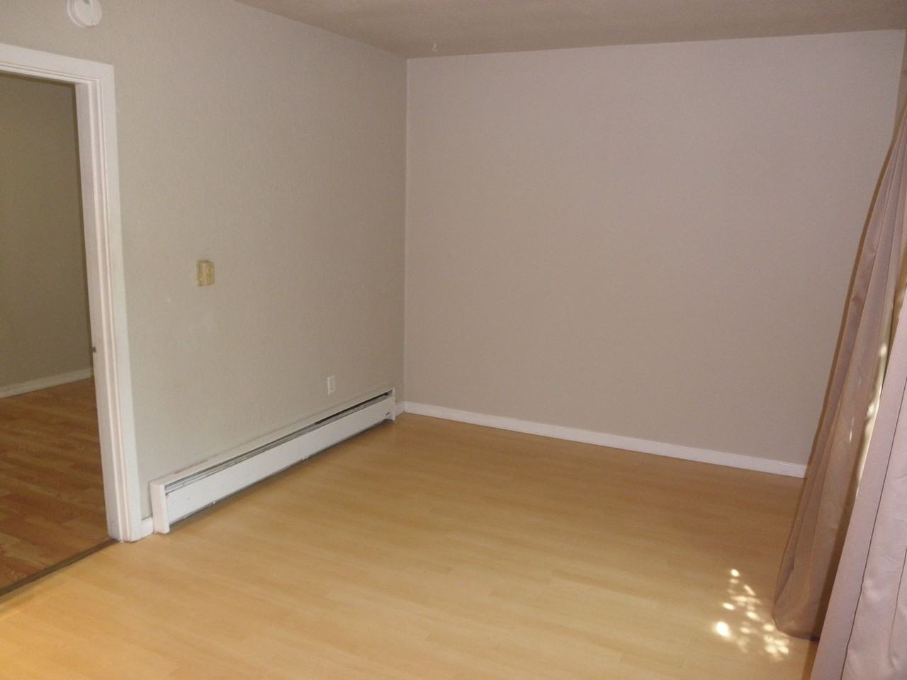 1120 3rd St Nw - Photo 4 of 8