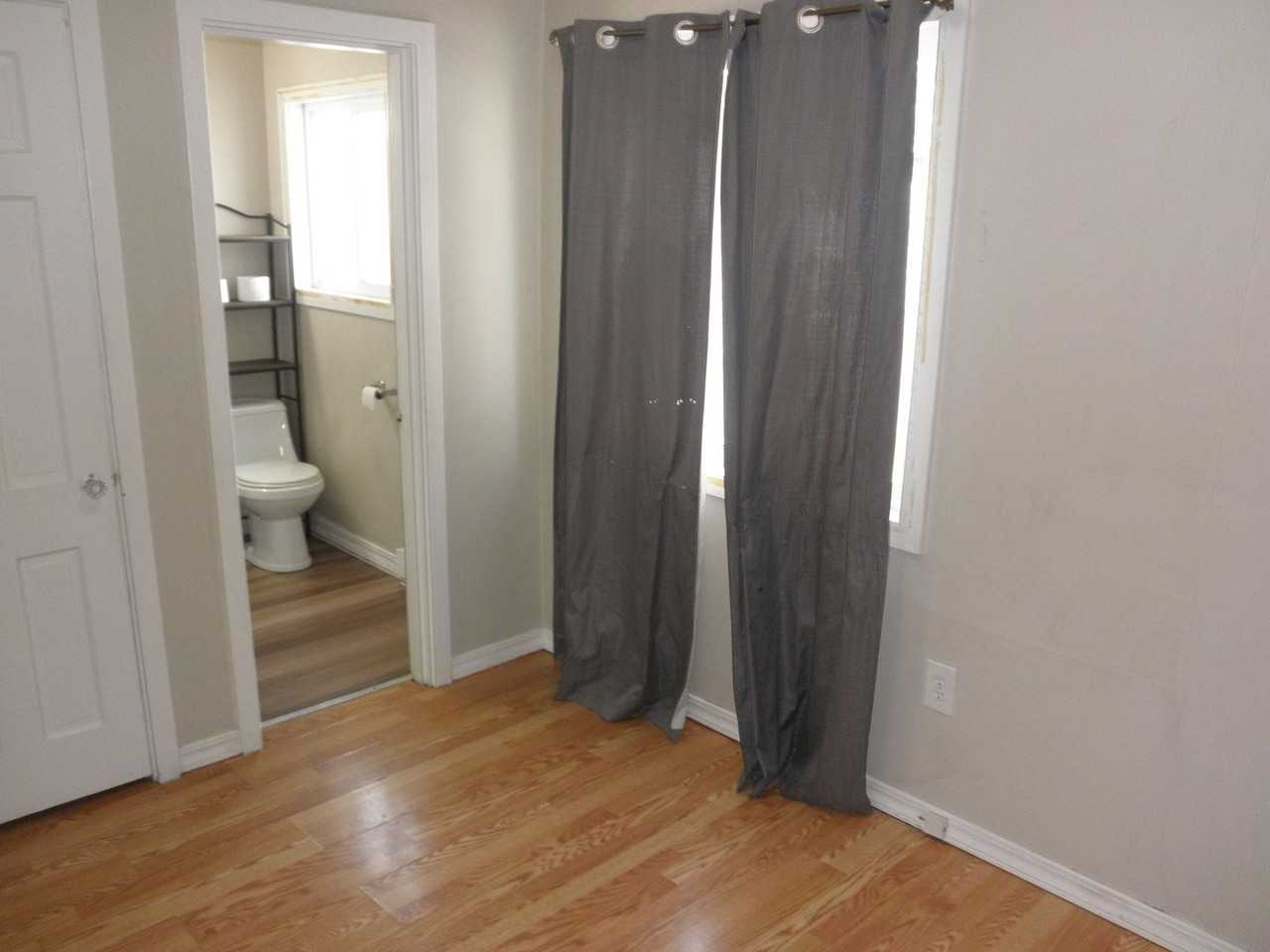 1120 3rd St Nw - Photo 6 of 8