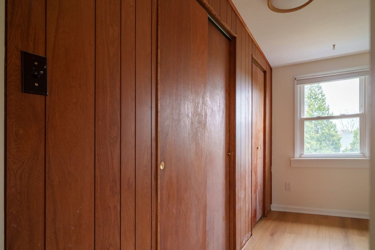 3157 Shadeland Ave - Photo 6 of 15