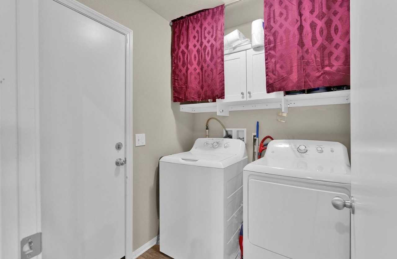 2212 Falcon Dr - Photo 5 of 16