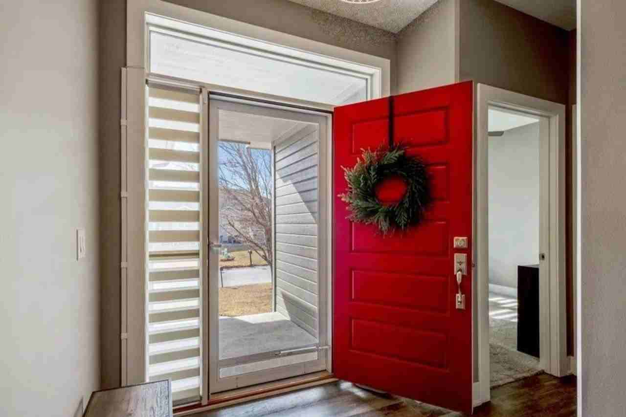 2602 Fountain Cir - Photo 6 of 40