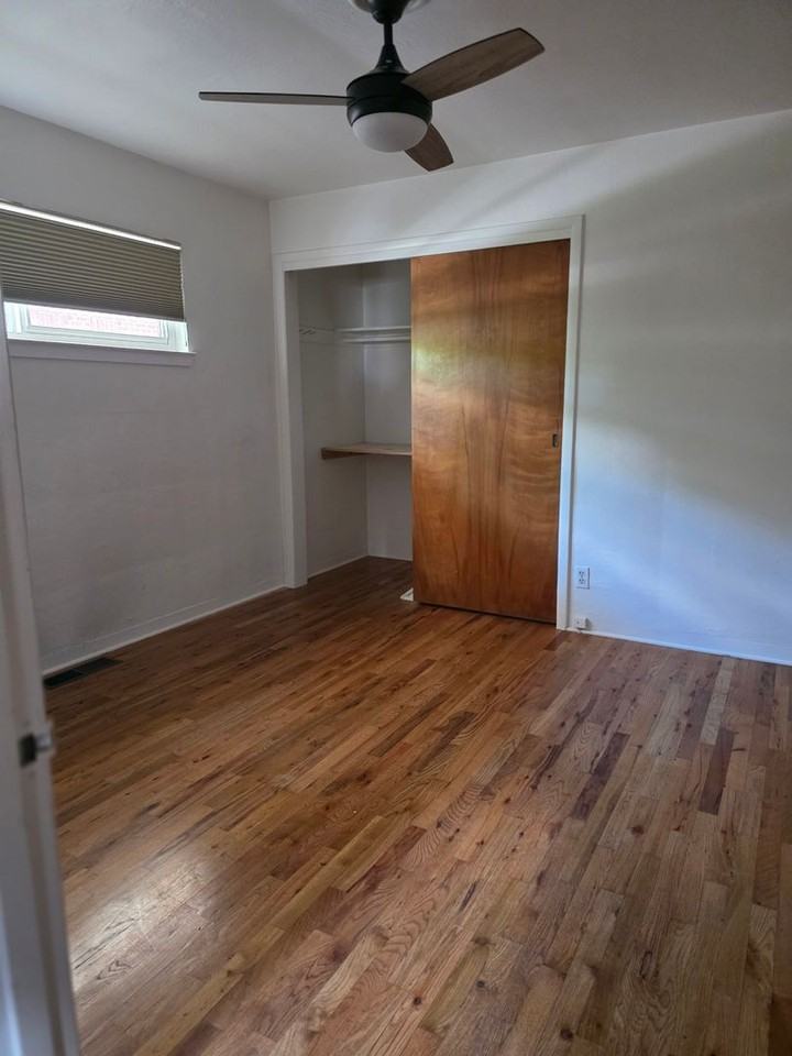 1227 S Arlington Ave - Photo 7 of 12