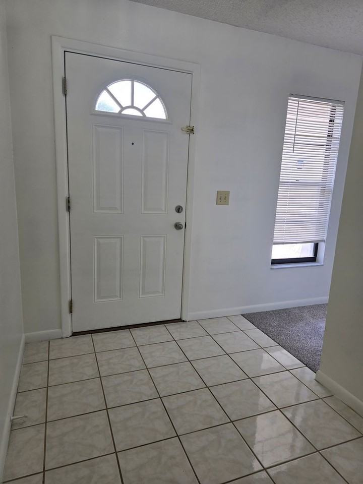 1150 W G Martinelli Blvd - Photo 2 of 17