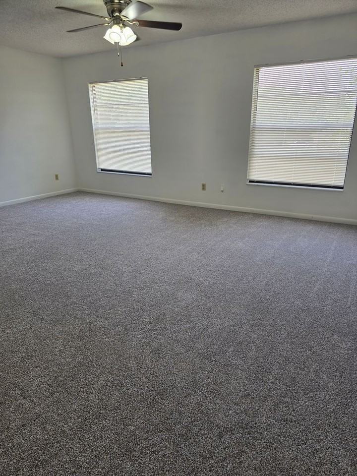 1150 W G Martinelli Blvd - Photo 4 of 17