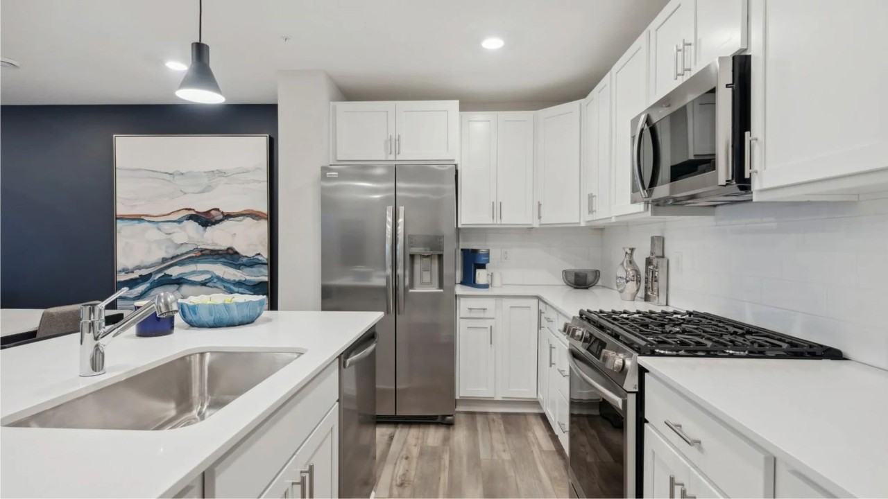 15018 Adare Way - Photo 5 of 28