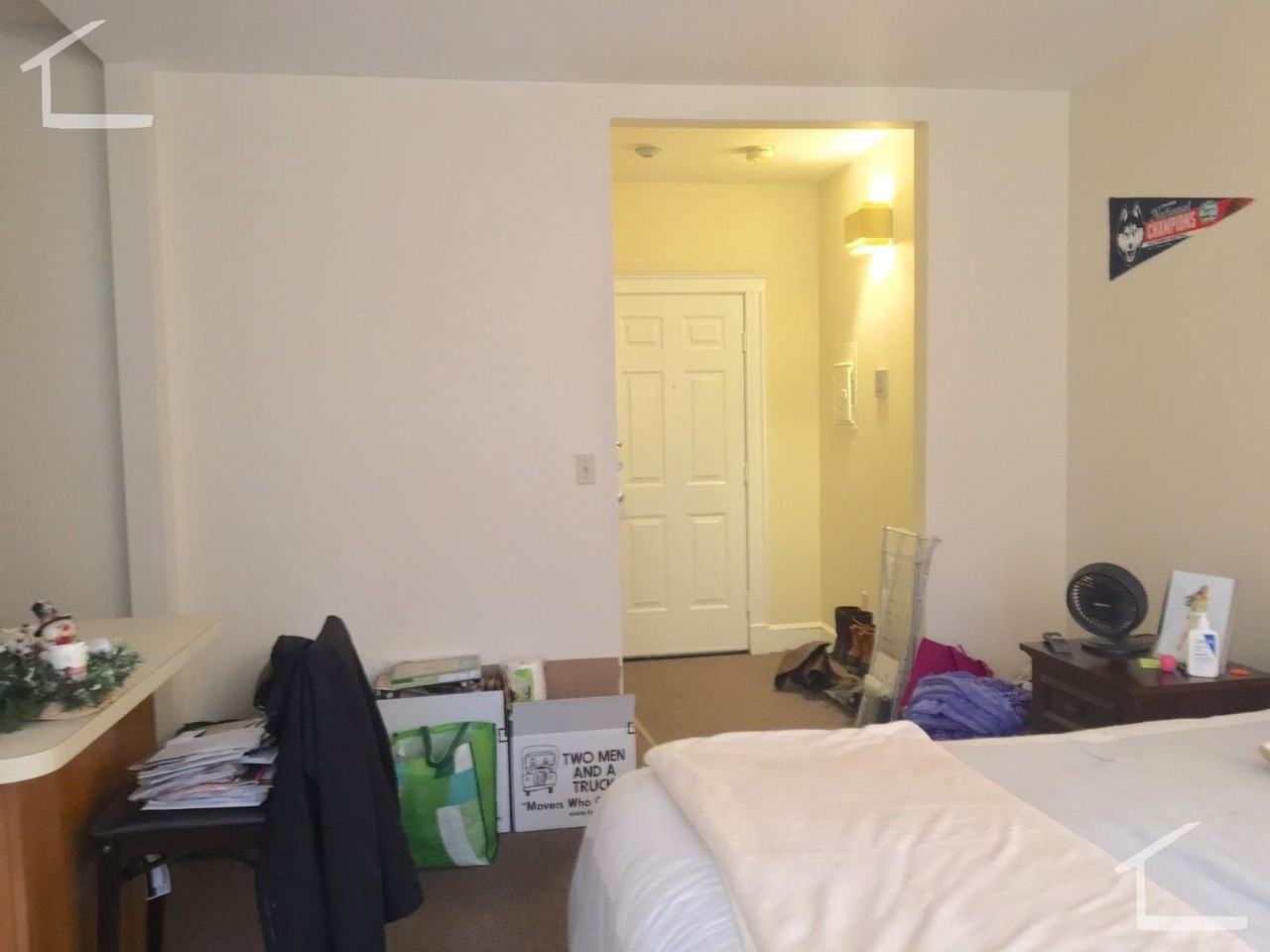829 Beacon St - Photo 3 of 7