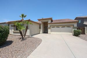 featured image of 204 W Teakwood Pl