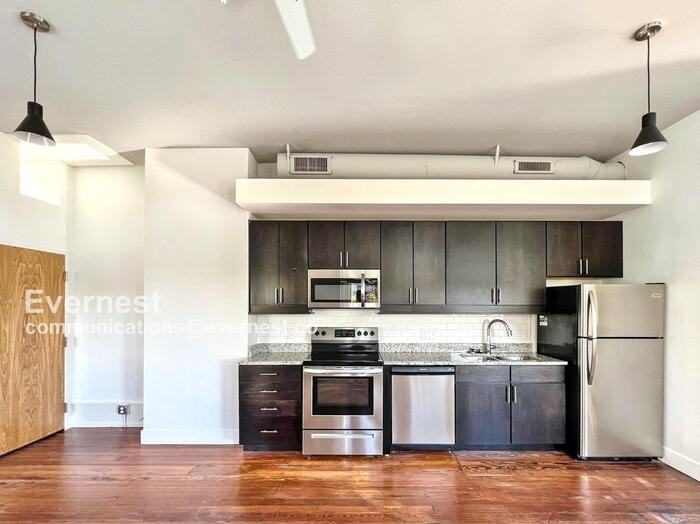 17 W Main St #203