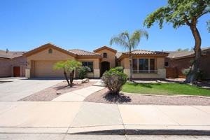 featured image of 343 W Canary Way