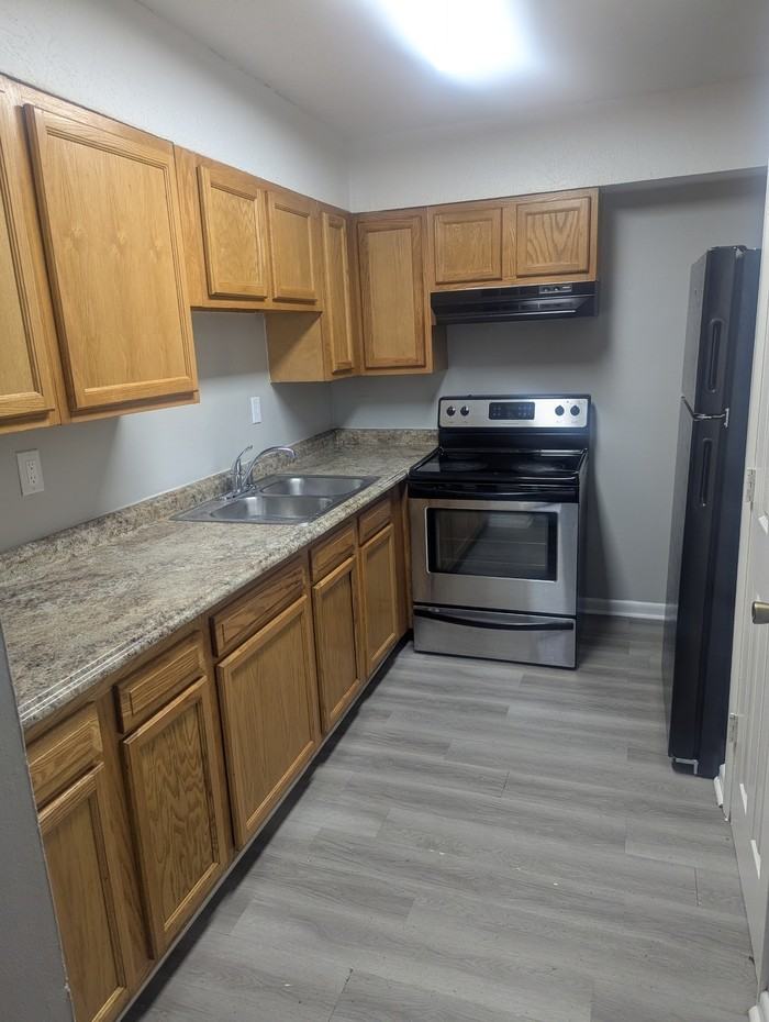 1854 Augusta Dr #33 - Photo 3 of 11
