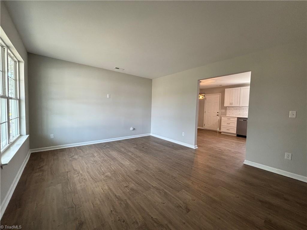1404 Ardmore Dr #NA - Photo 2 of 11