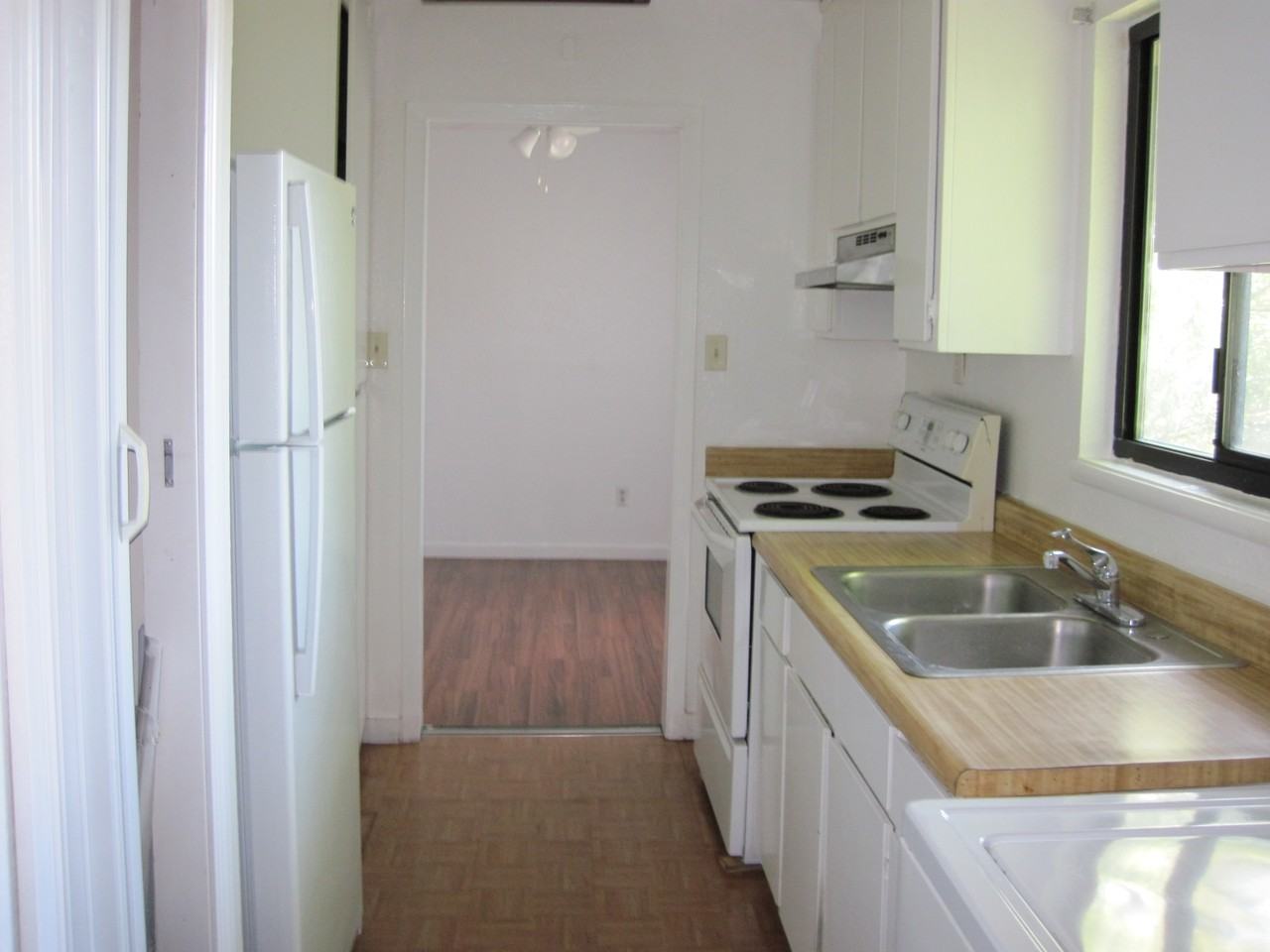 2750 Argyll Ave #A - Photo 5 of 15