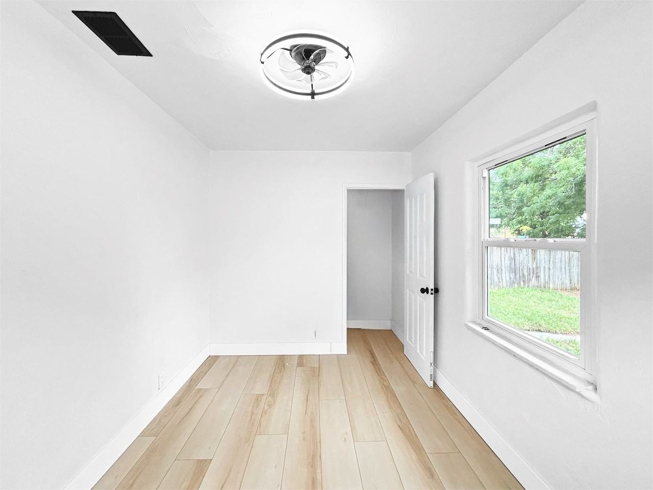 5021 9th Ave S #NA - Photo 7 of 19