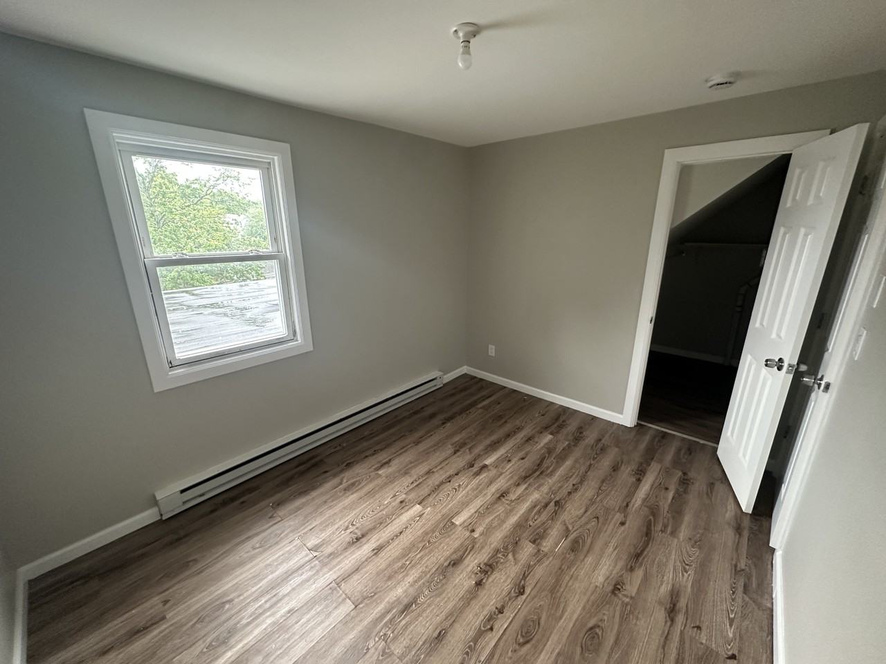 218 Hansbury Ave #3