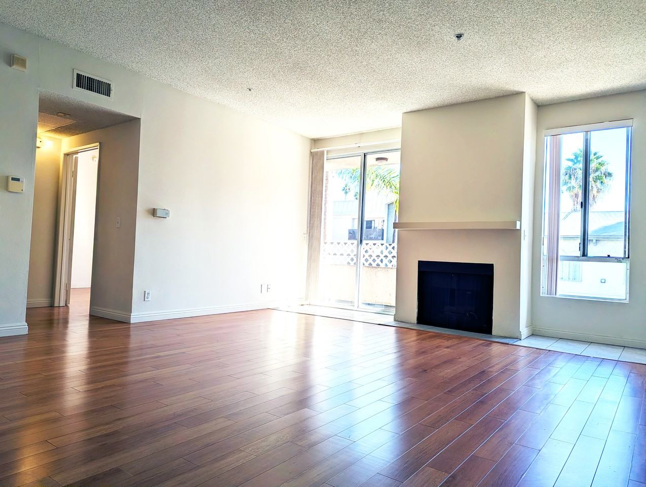 553 S St Andrews Pl #222