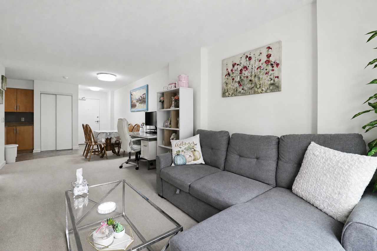 138 Somerset Street West #711 - Photo 4 of 15