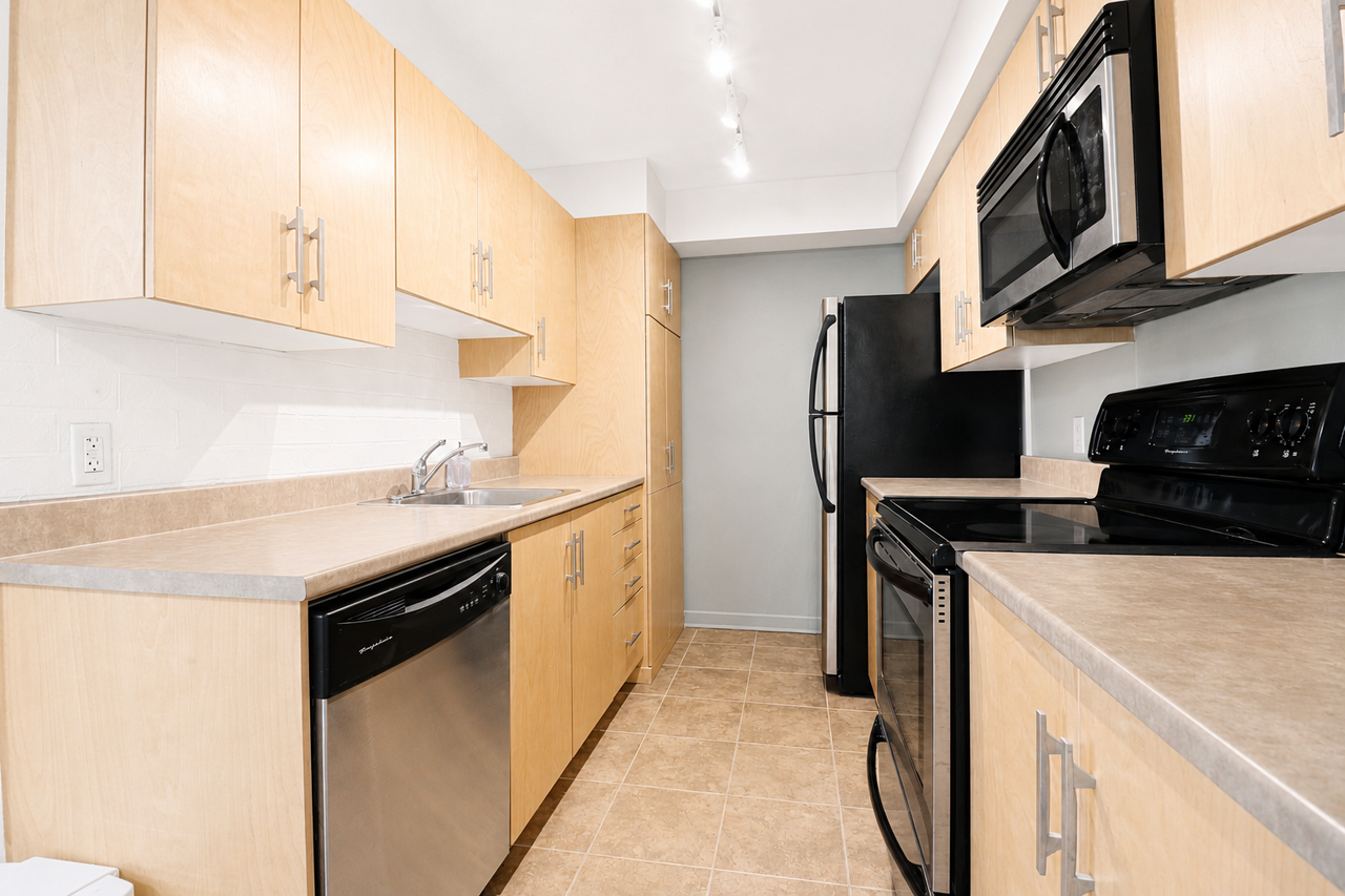 138 Somerset Street West #711 - Photo 5 of 15
