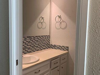 774 Suncreek Drive - Photo 3 of 9