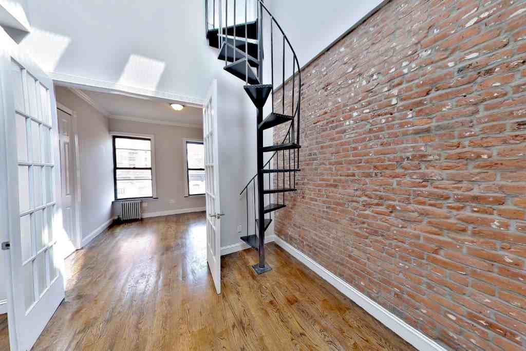 206 E 83rd St #5E - Photo 5 of 10