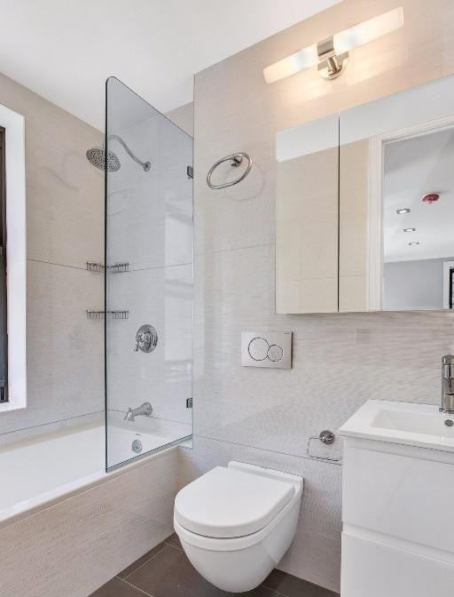 213 E 26th St #CH - Photo 7 of 18