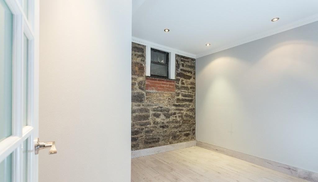 147 Avenue A #1R - Photo 4 of 8