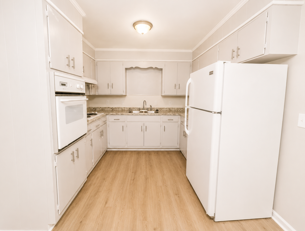 Apartments 1-2 bedrooms - Photo 4 of 18