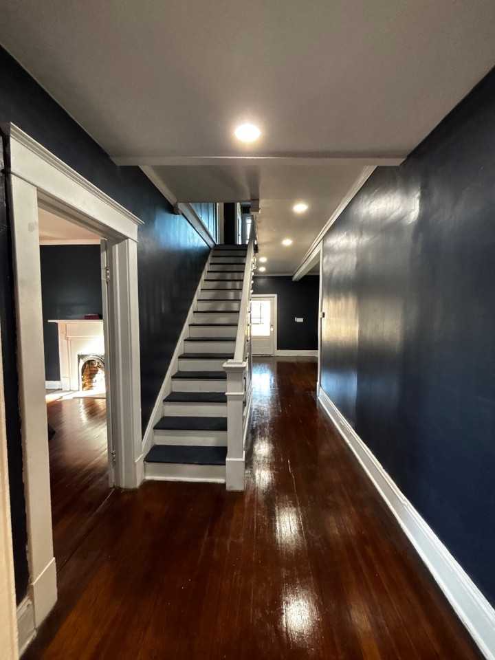 2009 N Main St - Photo 6 of 11