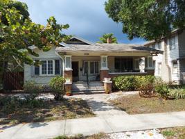 featured image of 2135 Burlington Ave N #1