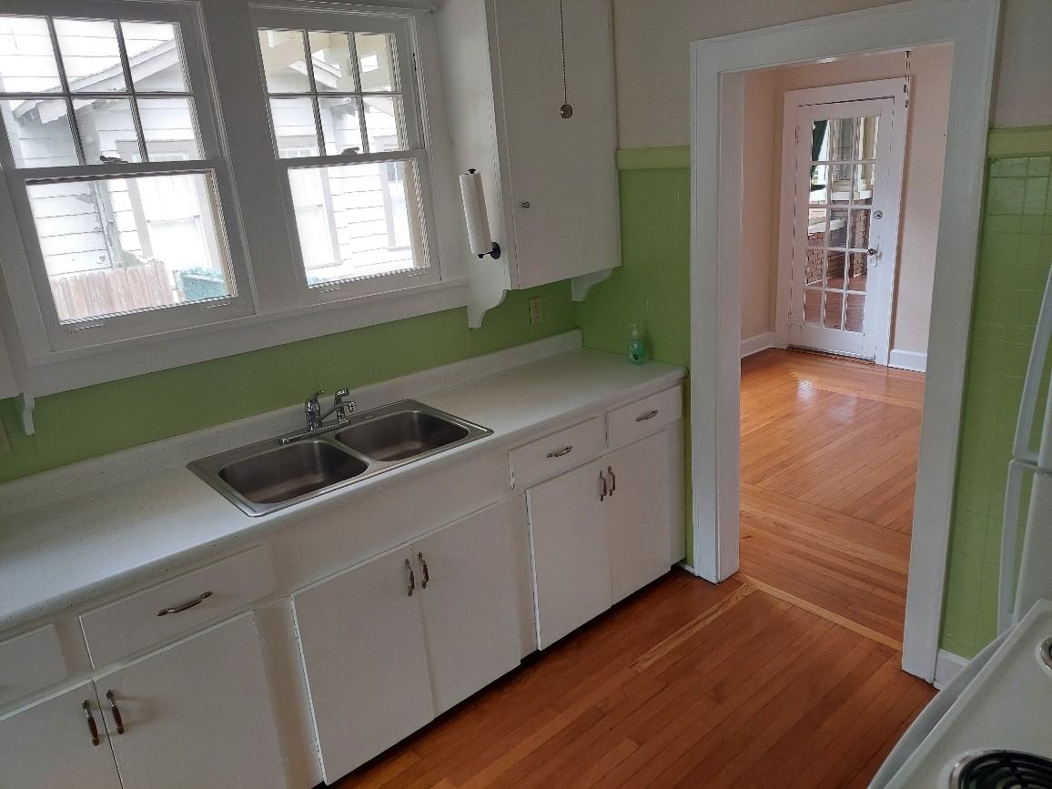 2135 Burlington Ave N #1 - Photo 5 of 14