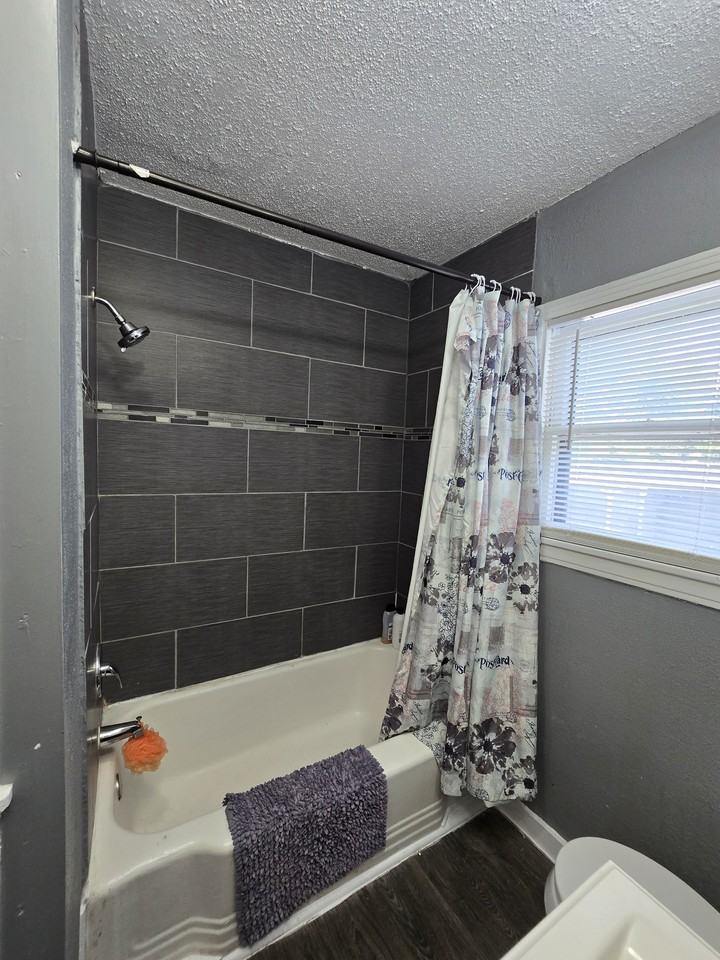 1614 W Hollywood Ave #1 - Photo 6 of 19