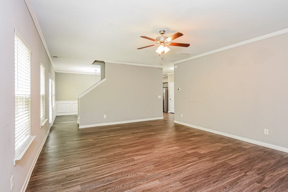 466 Fieldcrest Dr - Photo 7 of 17