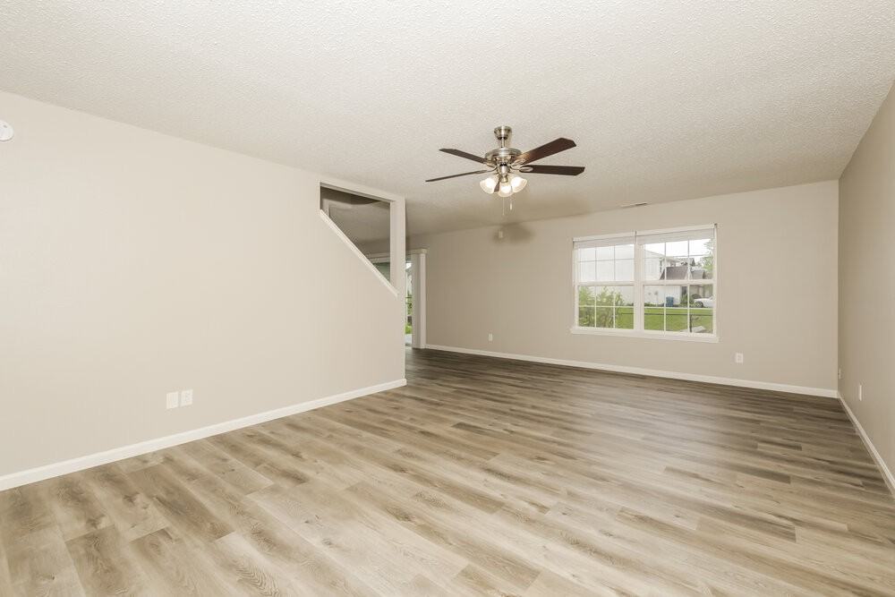 649 Meadows Edge Ln - Photo 5 of 17