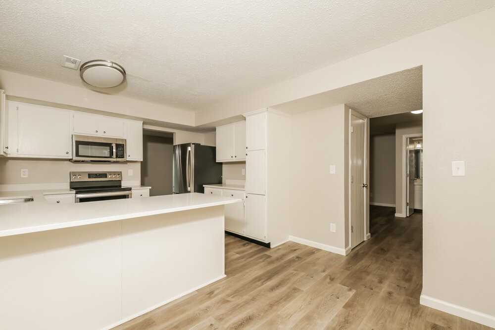 649 Meadows Edge Ln - Photo 7 of 17