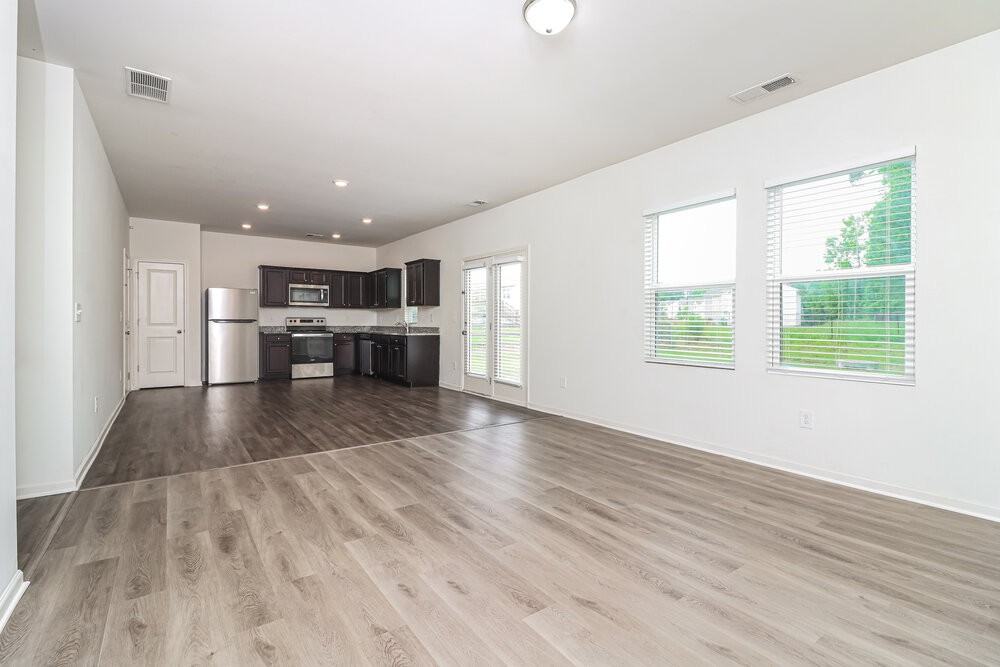 44 Meriwether Ln - Photo 5 of 17